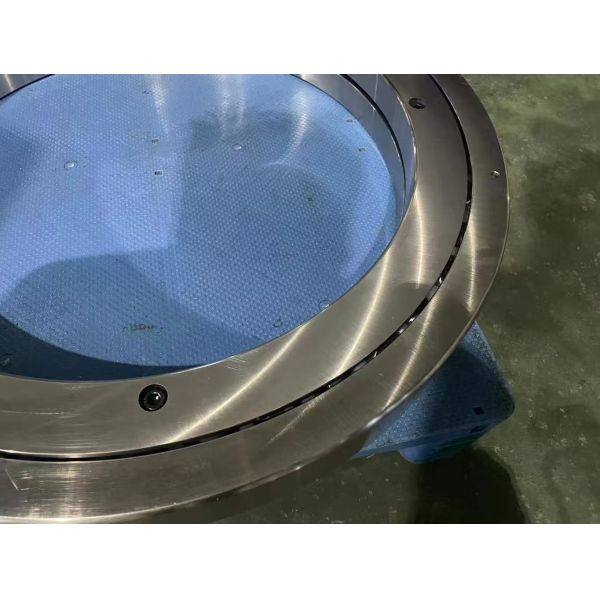 Slewing Crossed Roller Bearings XU080264 Slewing Ring Popular Robot Joint Bearings 6.7 kgs Weight XU Series