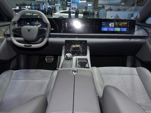 2023 2024 Lantu Dongfeng Voyah Passion Voyah Zhuiguang Phev Car Plug In Hybrid 4wd Long Range