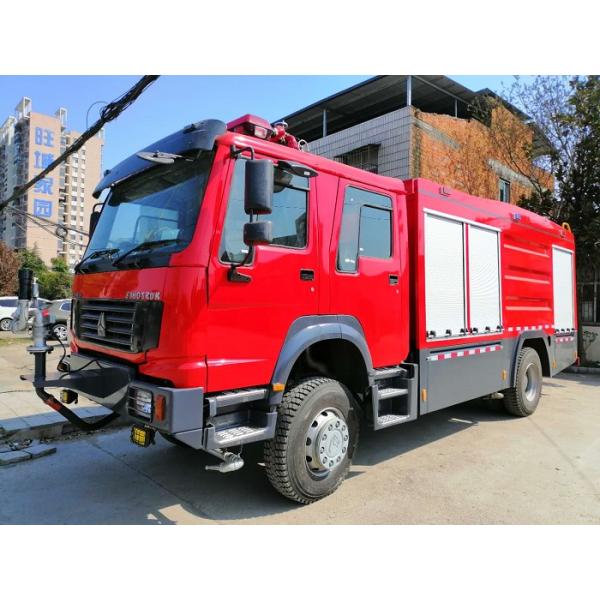 Howo Dry Powder Fire Rescue Truck 4X4 3000L Water 1000 Liters Foam High Performance