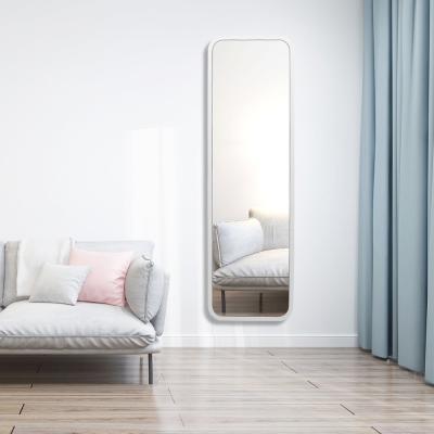 Aparência elegante Eficiência de aquecimento Anti-névoa Evitar a humidade Armário de remédios LED sem quadro