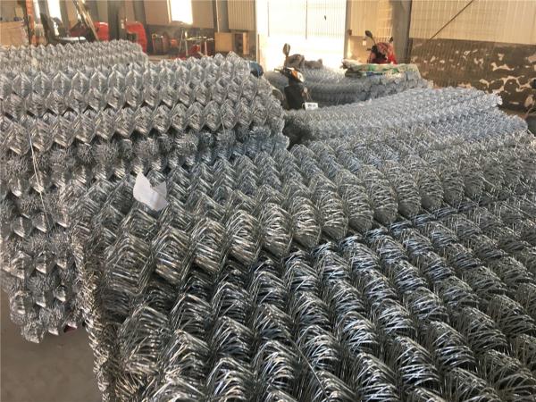 chain link temporary construction fence panels 6FT X 10F Mesh 2 3/8  x 2 3/8 ( 60mm x 60mm ) x 12 gauge wire