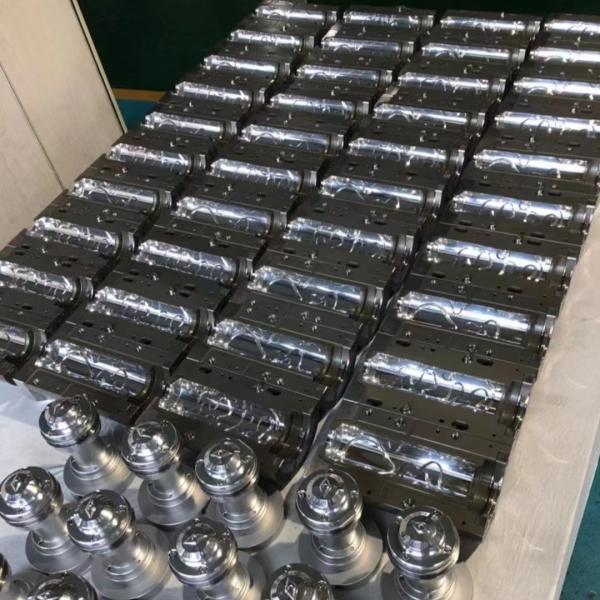 Molde de sopro de plástico PET Bottles de água de bebidas Molde de sopro de plástico