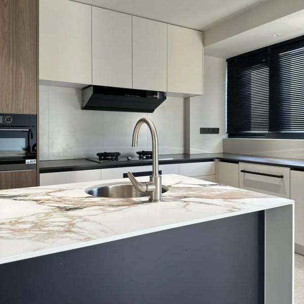 Diseños de gabinete de cocina moderno para el gabinete de cocina en casa