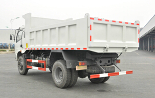 DONGFENG 6 wheel 4X2 dump truck small tipper truck good condition SINOTRUCK gear box