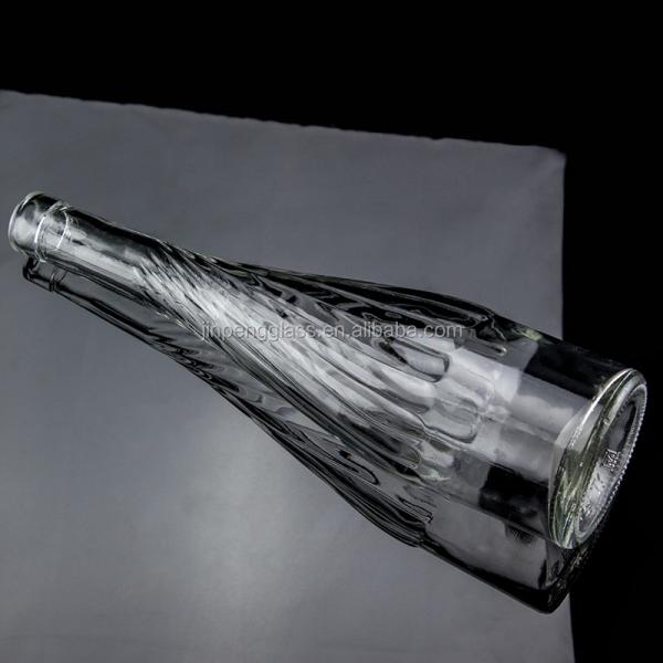 Glass Body Material 500ml 700ml Whiskey Wine Bottle with Unique Bottom Raised Design