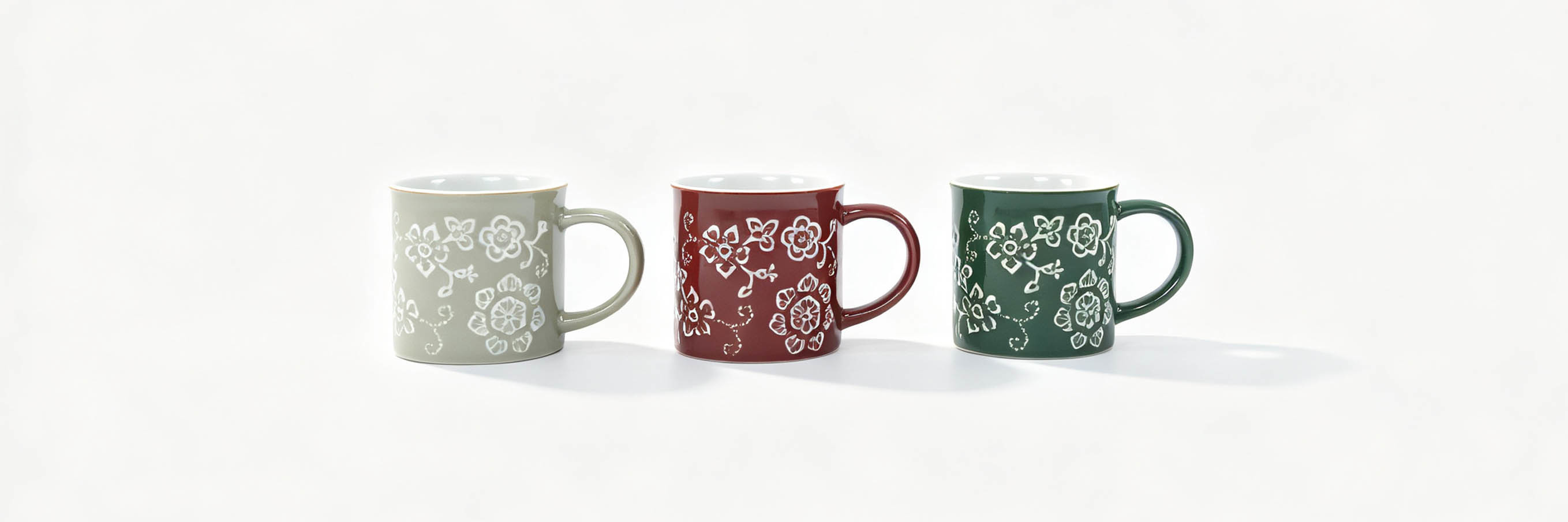 3 Pack Embossed White Floral Ceramic Mugs, Vintage Solid Color Floral Relief Coffee Cups for Kitchen Decor & Gifting