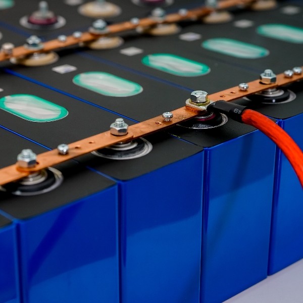 12.8V LiFePO4 Voltage Battery with