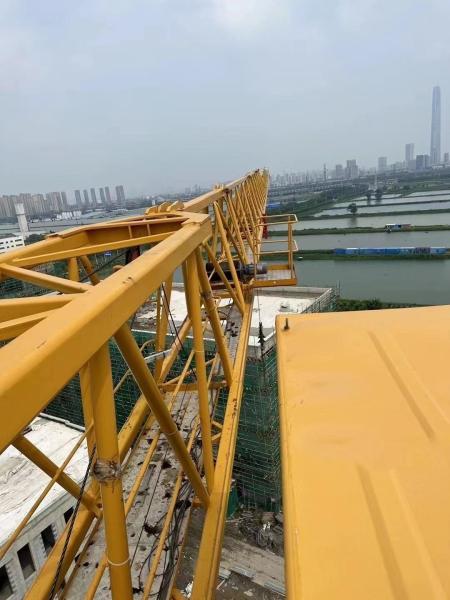 Tower Crane 6515 10T Maximum Lifting Weight Luffing Crane Perfect Working Condition