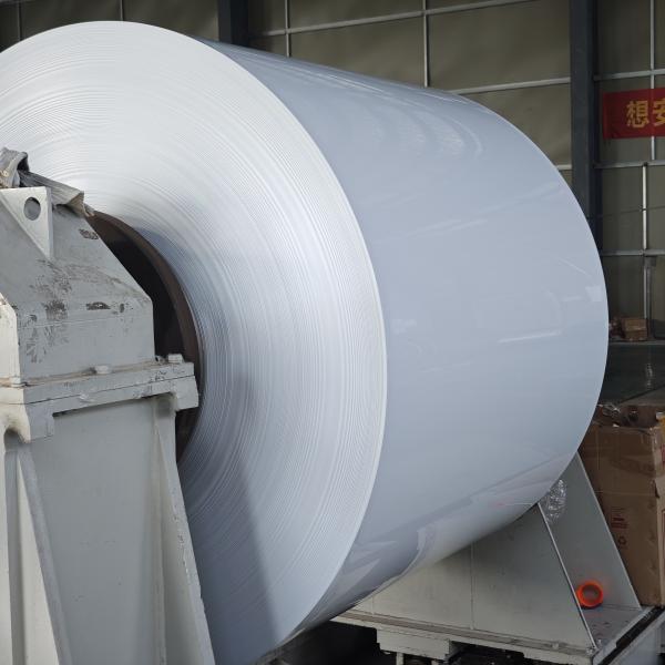 Bobine d'aluminium prélaquée 0,2 mm Alliage 1060 pour étagères de présentation au détail