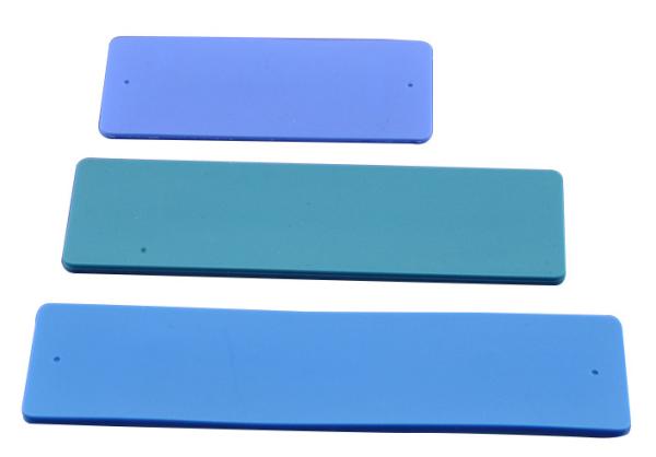 Small Size Writable Smart Uhf Rfid Tags Clothing 860-960mhz Frequency