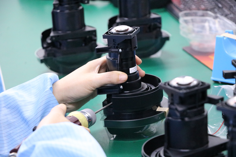 2024 Y3pro Ультра HD Проектор домашнего кинотеатра 800 ANSI Lumens Автофокусная светодиодная лампа 2 ГБ оперативной памяти и Android 9.0 S