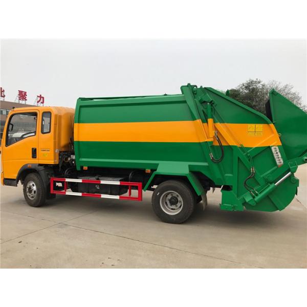 Sinotruk Howo 10CBM Refuse Collection Truck , Waste Removal Trucks Leakage Proof