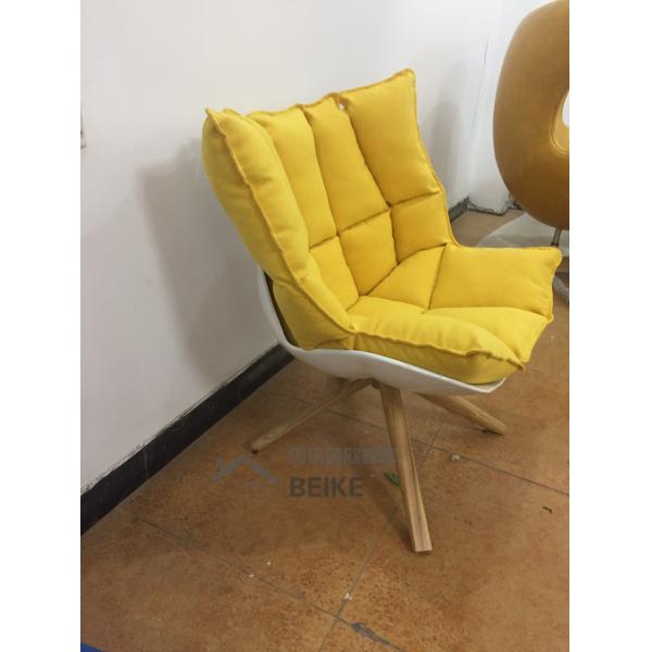 Hot Selling New Danish Style Replica Modern Husk Chair with Wooden Legs
