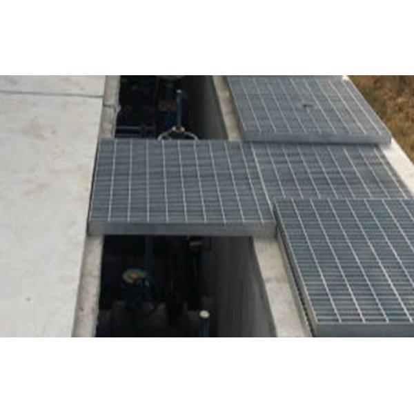 G303/30/100 гальванизировало стальной пол металла скрежещет решетку для стока