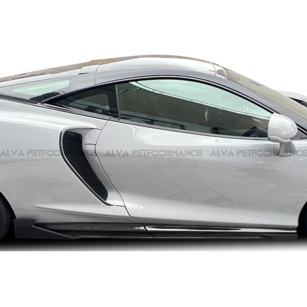 Replacement Dry Carbon Fiber Body Kits For McLaren GT Featuring Front Lip Side Skirts Rear Diffuser Rear Wing Trunk Lid