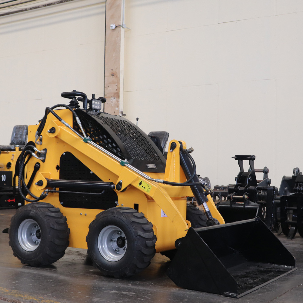 Машинное оборудование земли Skidsteer дистанционного управления мини двигая
