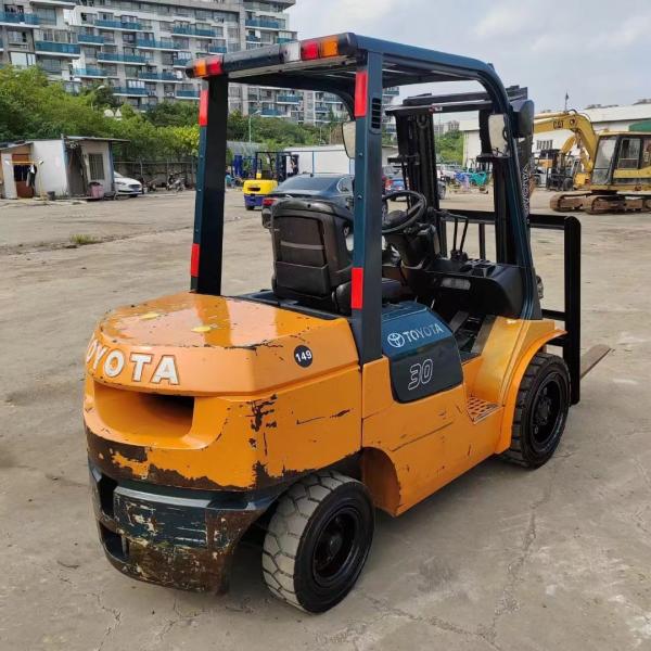 Toyota 7F Used Diesel Forklift 3 Ton 3 Meter Lifting Height Original Paint