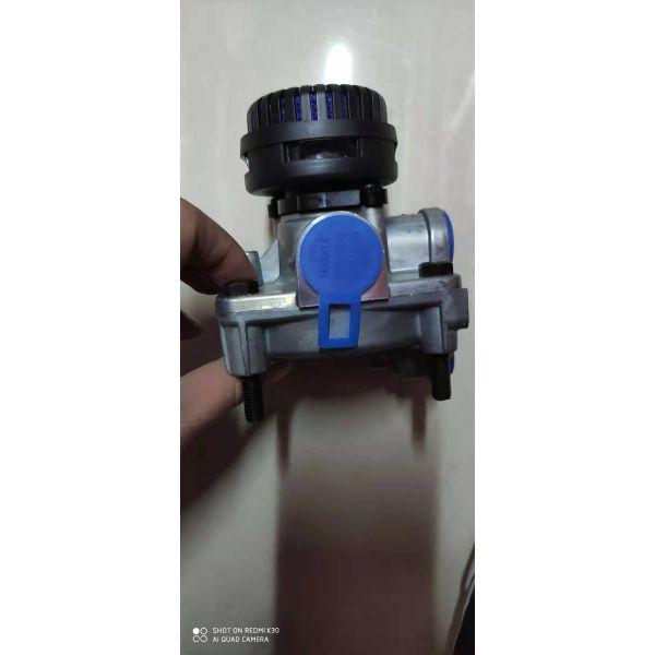 44080-E0280 44540-2320 S4454-02320 Brake valve FOR HINO 70
