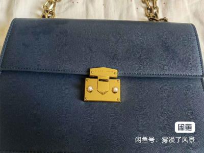 Stylish Pre-Owned Crossbody Bag
