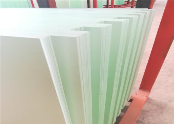 Anti Reflective Low Iron Clear Glasses ,  Solid Tempered Glass For Solar Panels
