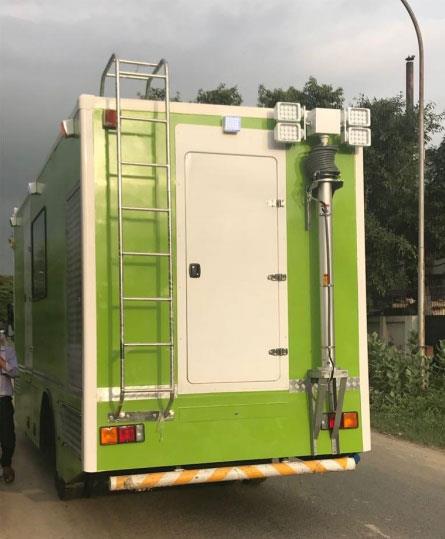 Mobile Telescopic Pneumatic Light Mast Emergency Vehicle Industrial Led Lighting Tower