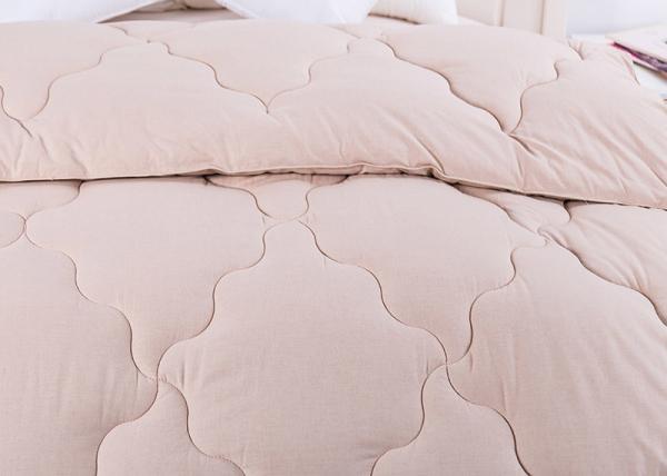 Light Pink Down Alternative Comforter Twin / Queen / King Size 100% Cotton Material