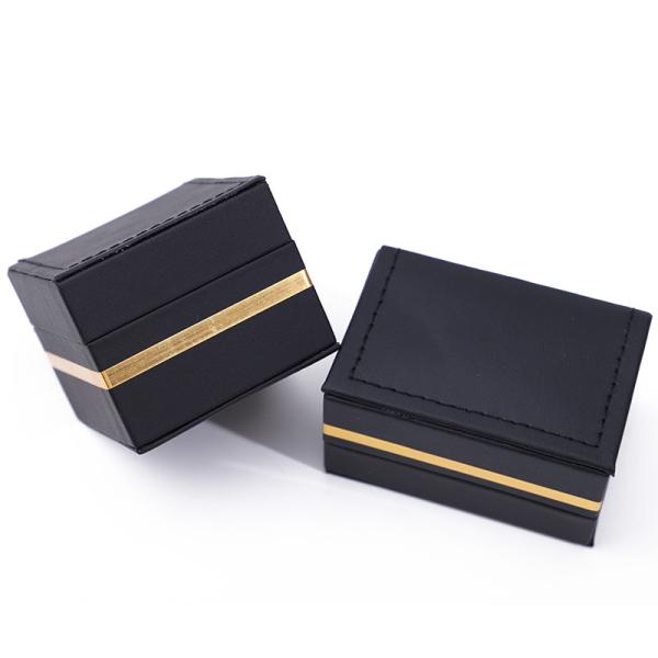 La boîte à bijoux noire LED lumière pour le bracelet Deluxe avec taille personnalisée et le dernier style