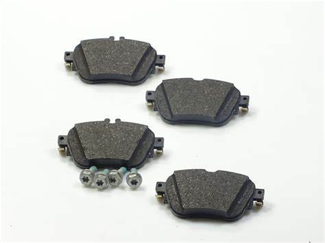 Car Make Toyota camry A0004209700 Brake Pad Set for Mercedes Benz CLS E-Class W123