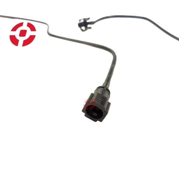 Engine heat dissipation water tank connection drain hose water pipe for Volv o 31319349