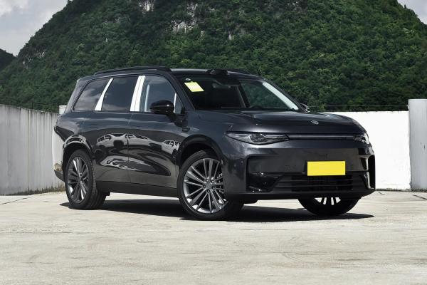 Leap Motor C16 2024 SUV eléctrico de 6 asientos de primera línea con 1095 km de alcance completo y transmisión de una sola velocidad