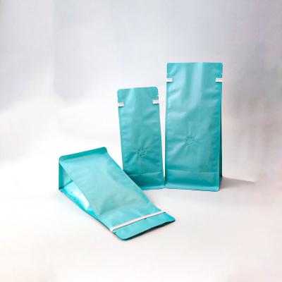 Tenez le thé de café empaquetant les sacs de café zip-lock
