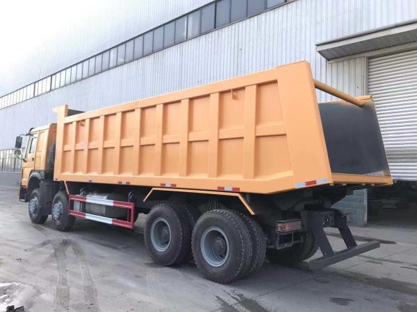 Wd615.47.D12.42 Engine HOWO 8X4 30-50t 12wheels Dump Truck for African Mining