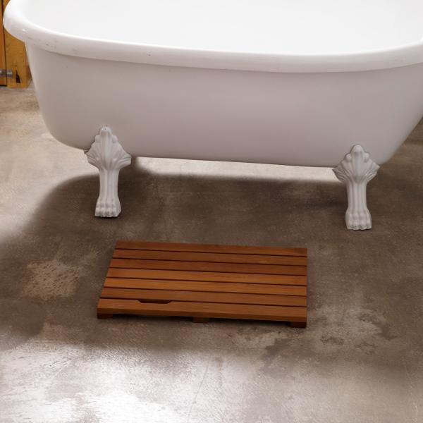 Устойчивая 1,42 длина циновки 23.62cm Bathroom Teak дюйма не смещает твердый деревянный цвет