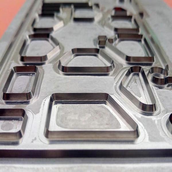 moldes cortando de aço da lâmina do CNC do porto da espessura YICT de 30mm