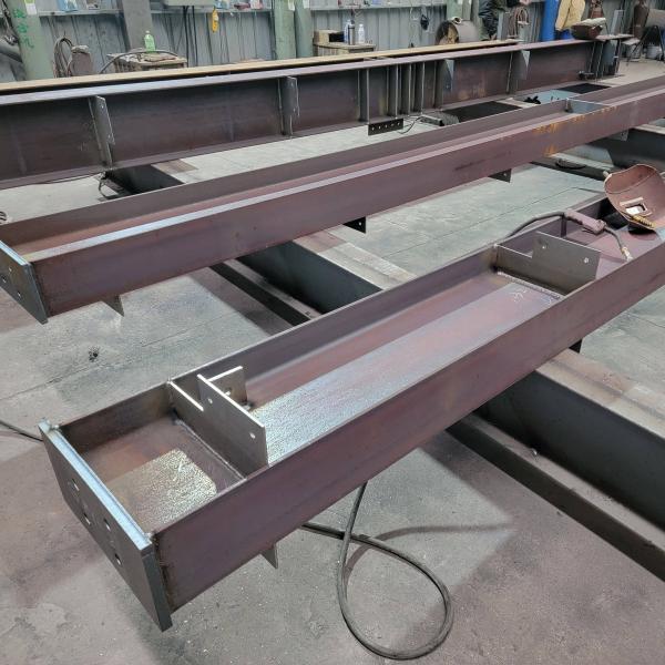 China Procesamiento del marco de la estructura de acero Q355B/Q235B H laminado en caliente
