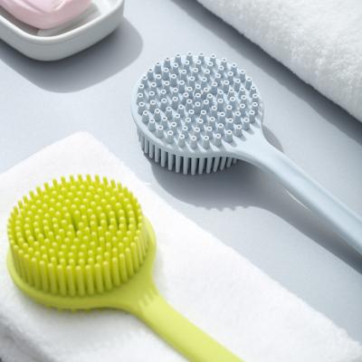 Deslize não a escova macia colorida do chuveiro do silicone da massagem da cerda