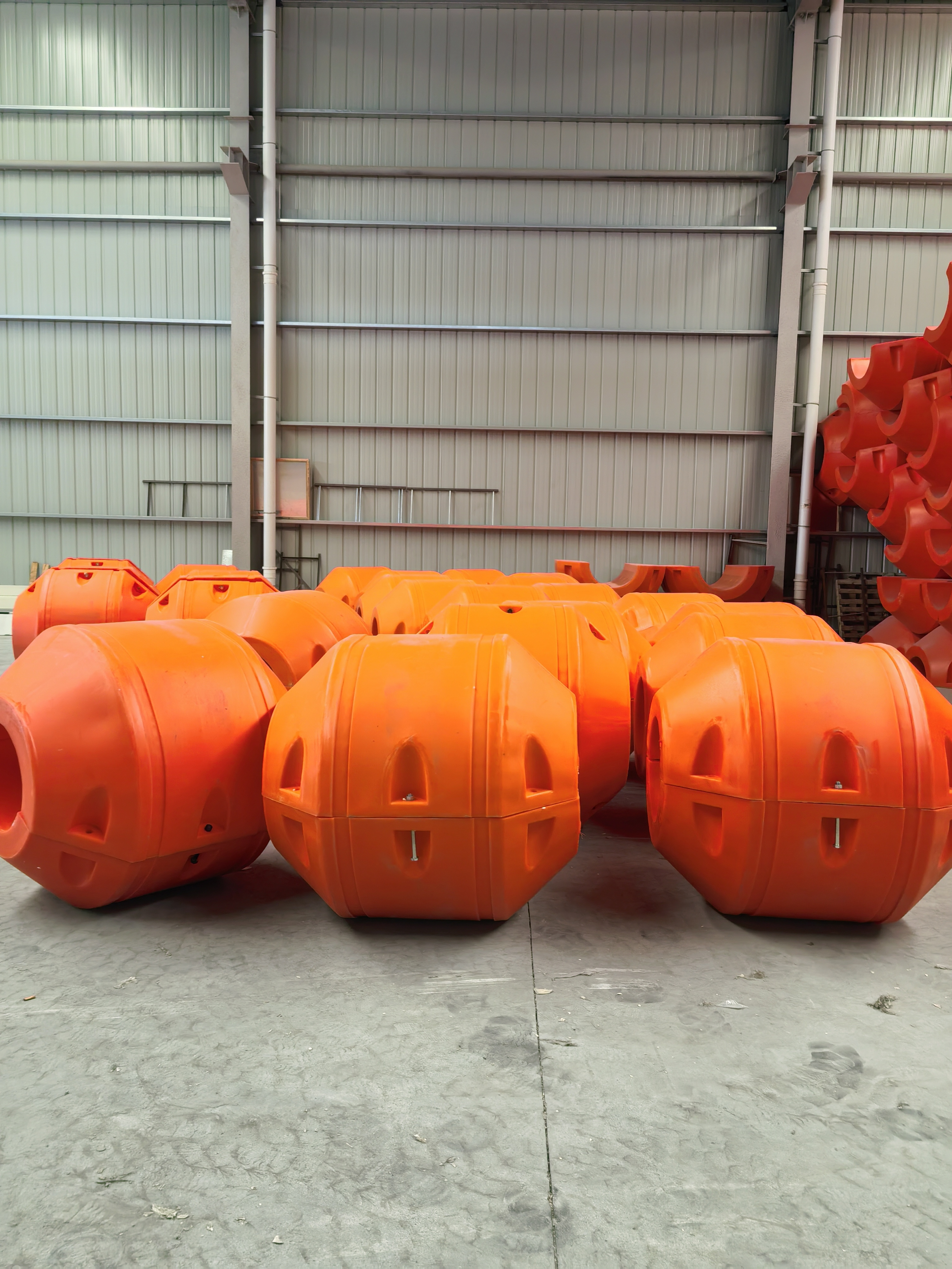Rotational Moulded Dredging Pipe Floats Featuring PE PU Materials Designed To Provide Buoyancy And Structural Support For Pipeline
