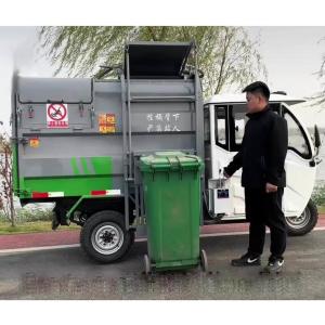 Six-barrel flatbed truck to transport 6 garbage cans street community