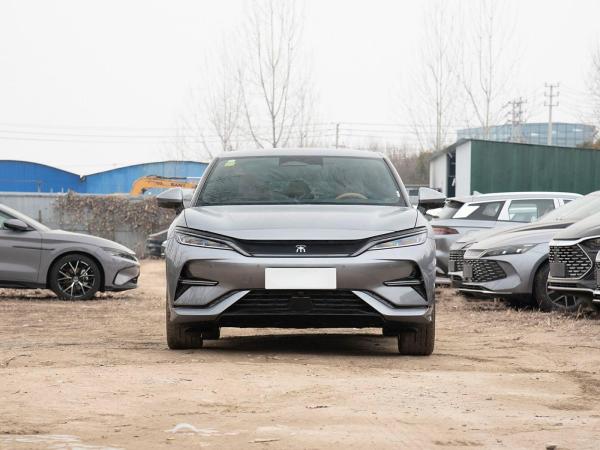 Voitures d'occasion populaires 1,72L/100km Consommation de carburant équivalente en énergie SUV de taille moyenne avec type d'énergie purement électrique