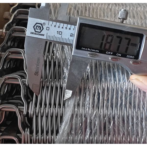 Tunnel de refroidissement pour pain et aliments - Convoyeur à chaîne en maille pour biscuits et cookies