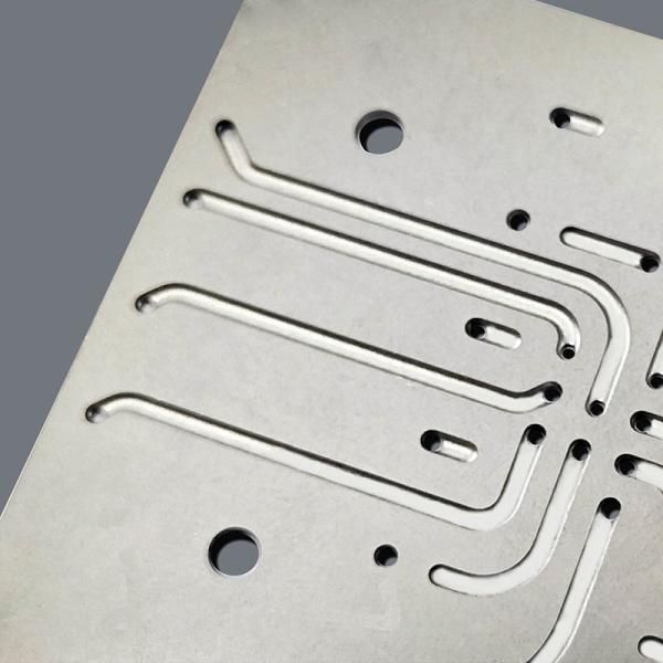 Plaques bipolaires en titane ultra-minces de haute précision pour pile à combustible PEM