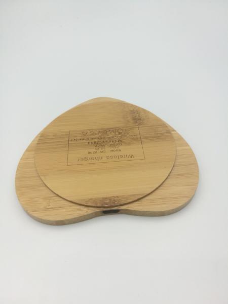 Super Slim Bamboo Made 5W Heart shape Portable Wireless Charger 5V 2-3A