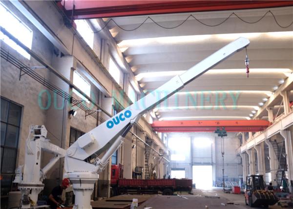 7.5KW 18Mpa Hydraulic Straight Boom Crane For Lifting Yacht