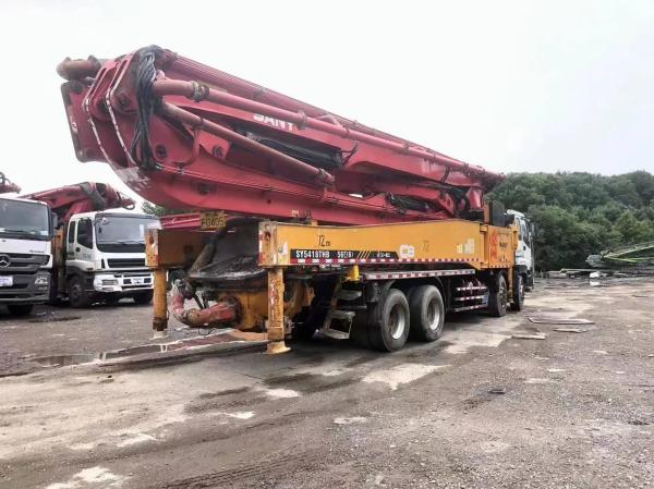 2012 2013 2018 2019 Sany camion de pompage de béton d'occasion avec bon état Volvo Benz Isuzu châssis