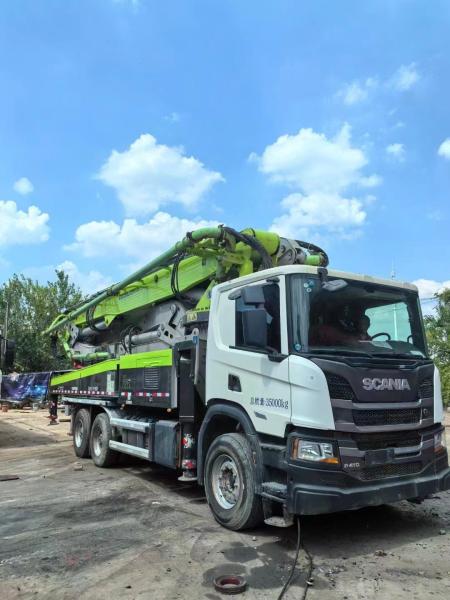 Pompes à béton d'occasion 50m Boom Condition stable Mercedes Benz châssis