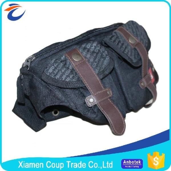 Polyester Sports Mens Waist Bag / Running Waist Bag Customized Color 36x16x2 Cm Size