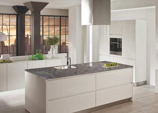 A tenacidade alta projetou a pedra de quartzo para materiais decorativos da cozinha/banheiro