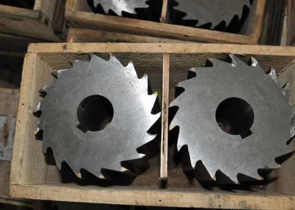 PP PA Plastic Auxiliary Equipment 100*100 Blade Type Teeth 14 Output 110kg/H