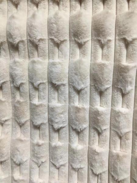 Jacquand Pile coating Luxury 50/70D Polyester Fur Static-free Anti-flaming Fashion designs for women coat and bed sheet