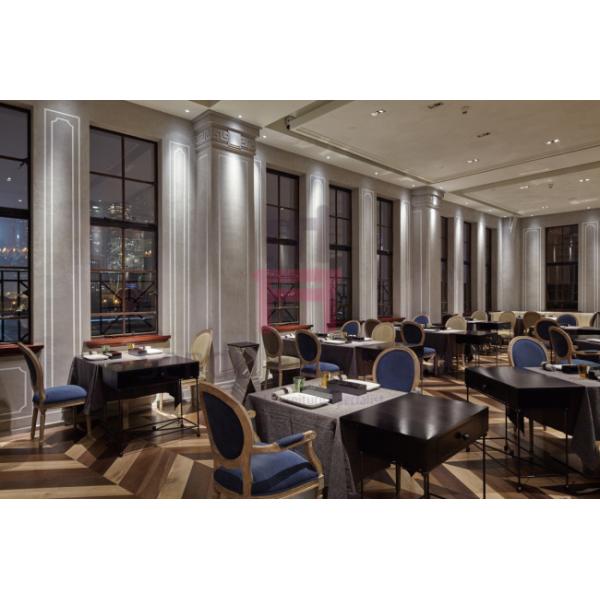 Винтажная рука ресторана круглой задней части деревянная предводительствует роскошный классический стул с украшением кнопки